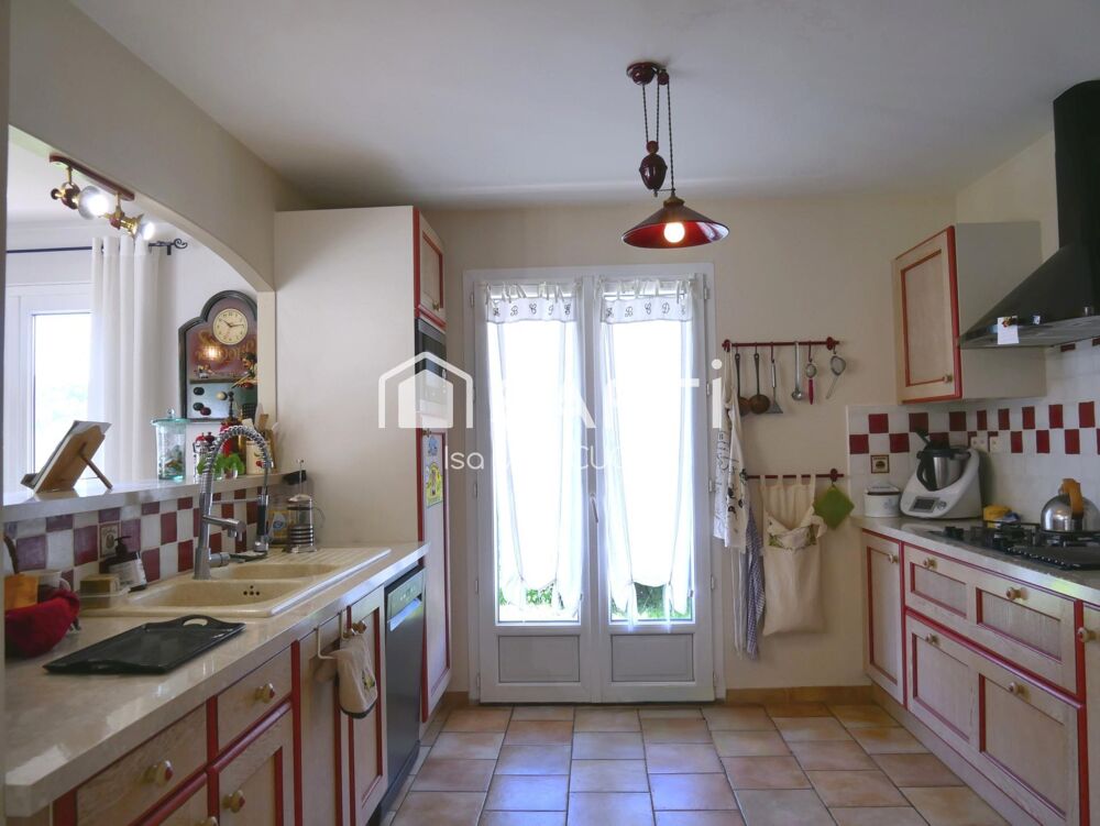 Vente Maison Bel ensemble de deux maisons avec piscine Lisle