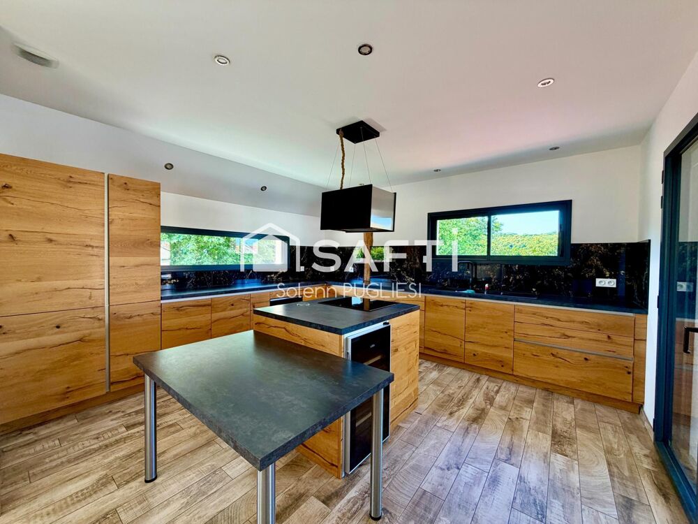 Vente Maison Maison rénovée de 153 m² avec suite parentale, garages et dépendance Sillans