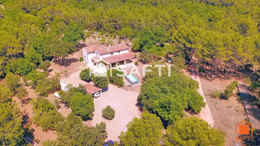 Propriété d'exception de 190m² sur 14020m² de terrain clos