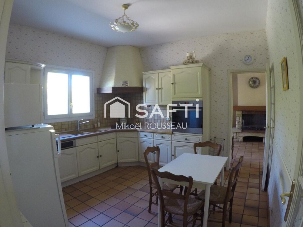 Vente Maison Grande maison idéale famille nombreuse Chasseneuil-du-poitou