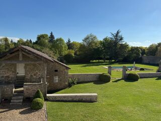  Maison � vendre 9 pi�ces 304 m�