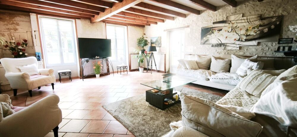 Vente Maison Domaine de caractère, cadre naturel préservé Bourg-charente