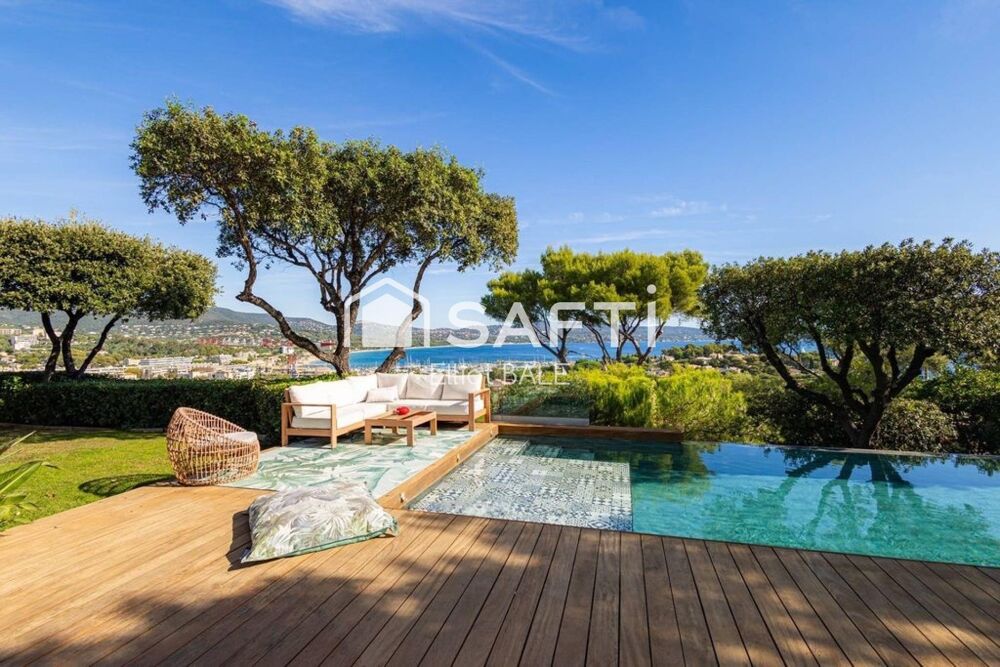 � vendre  Maison Cavalaire-sur-Mer (83240)