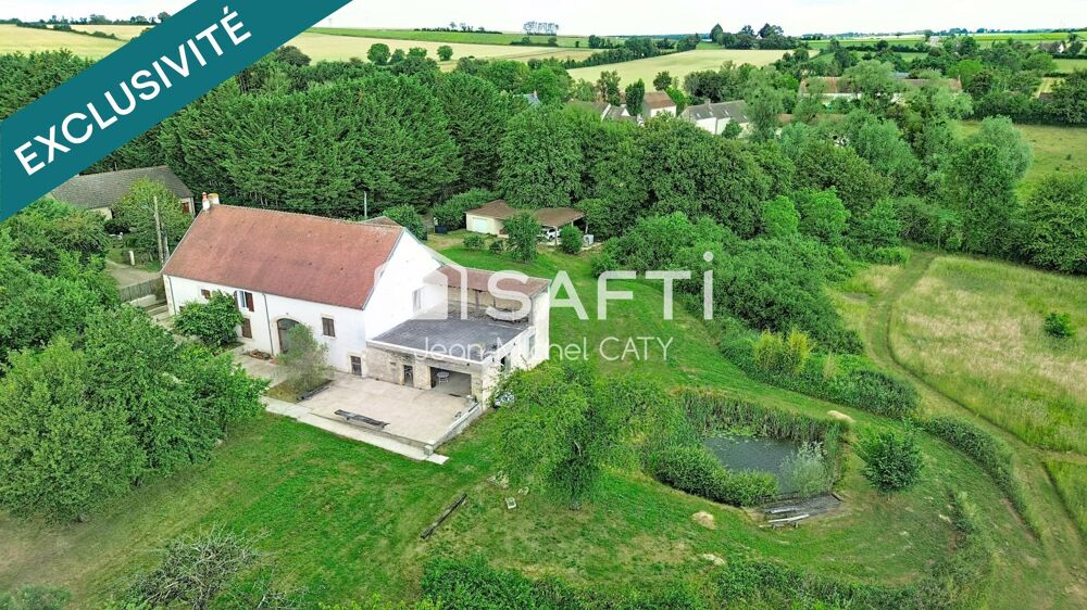 St Loup des Bois, magnifique longère de 198 m² sur 11515 m² de terrain.