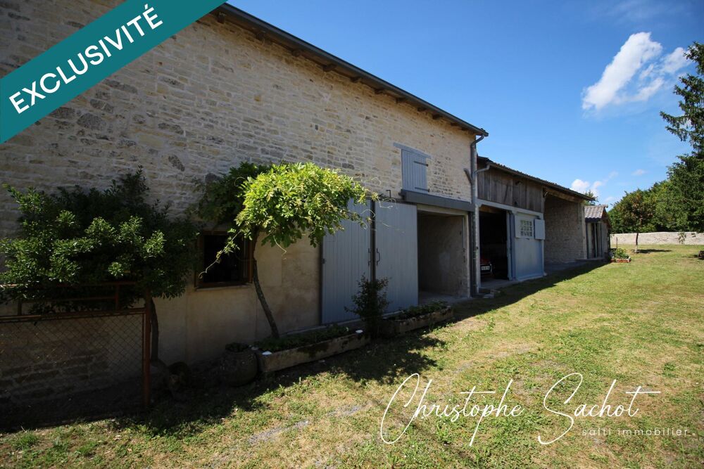 Maison 4 chambres prête à vivre , 2 garages et dépendances !