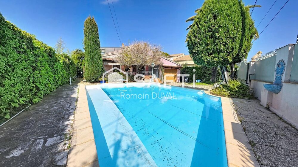 Vente Maison Maison familiale aux beaux volumes avec piscine – Proche centre de Six-Fours-les-Plages Six-fours-les-plages
