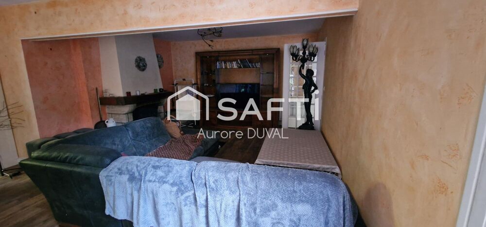 Maison 4 chambres avec beau potentiel