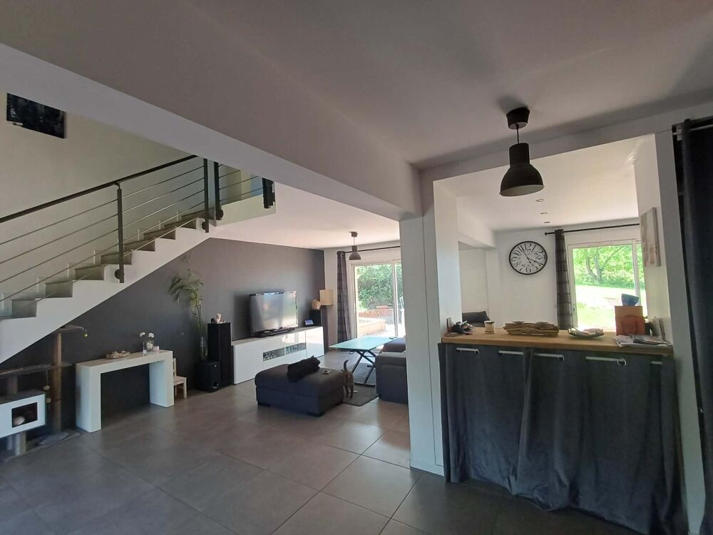 Vente Maison Spacieuse maison d'architecte à deux pas des écoles Saint-pierre-de-lages