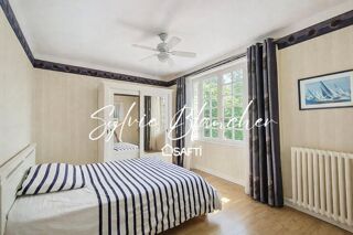  Maison à vendre 10 pièces 210 m²