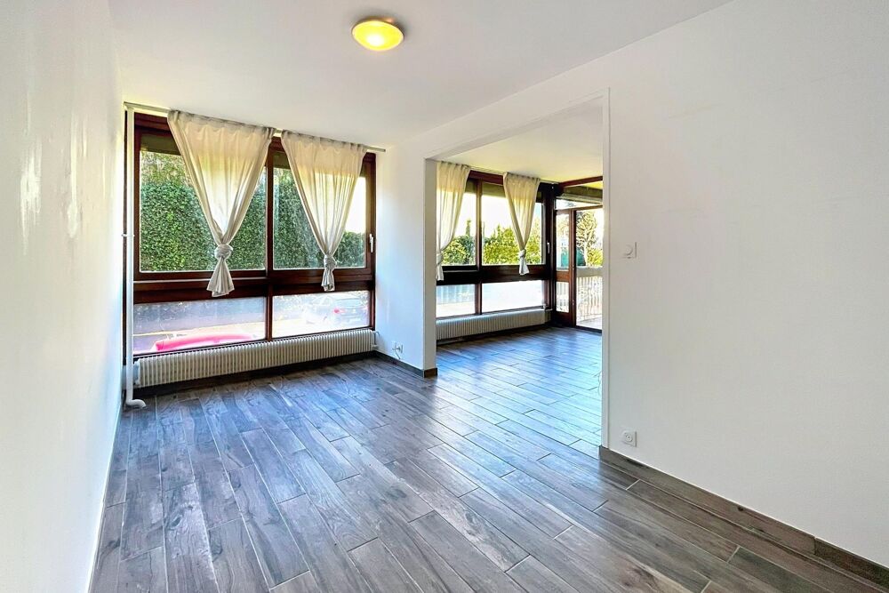 T3 bis lumineux avec balcon, parking sécurisé  possibilité 3ème chambre
