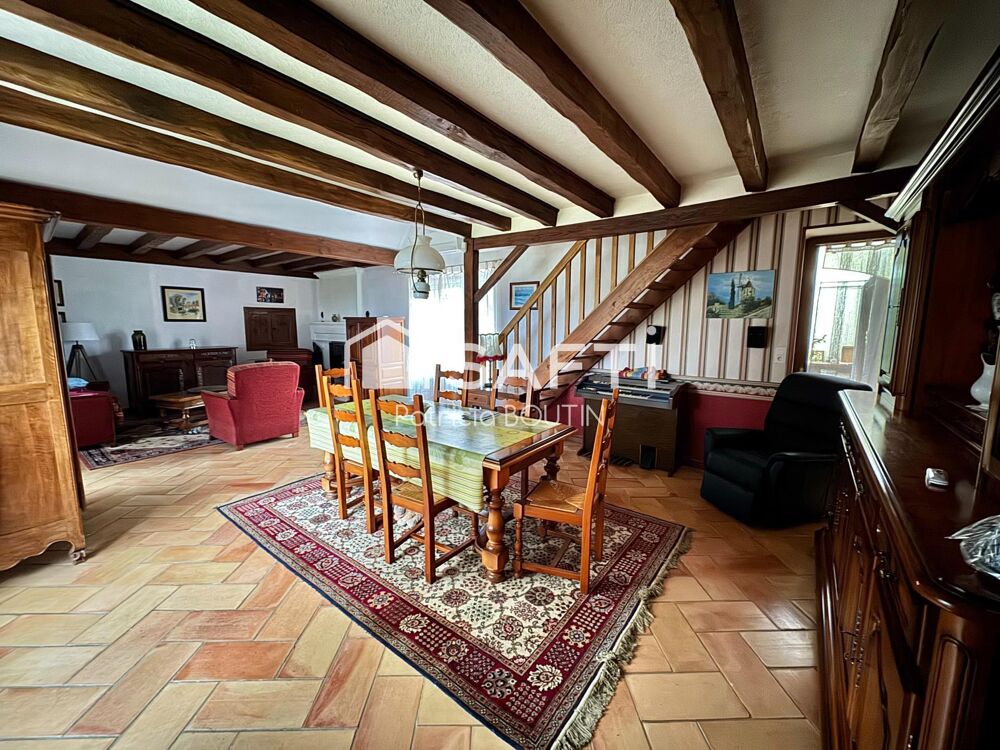 MAISON DE VILLAGE 4 CHAMBRES + DEUX GARAGES A SAINT POMPAIN