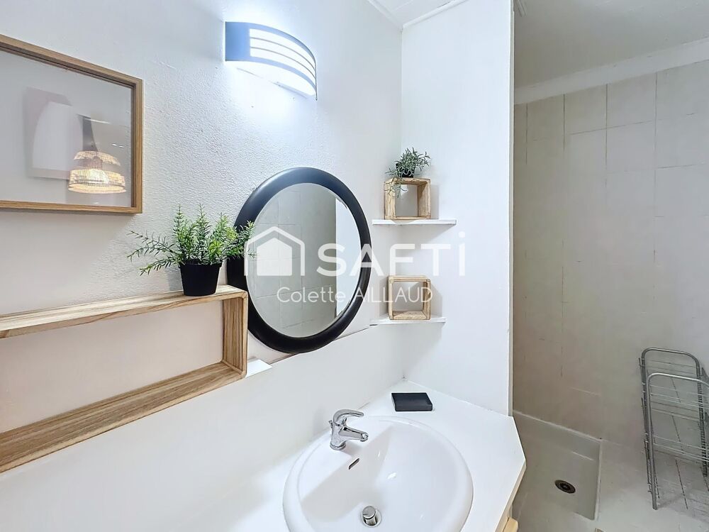Location Appartement Magnifique studio rénové proche de la Mairie Gardanne