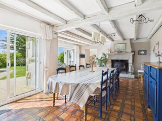  Maison  vendre 9 pices 214 m