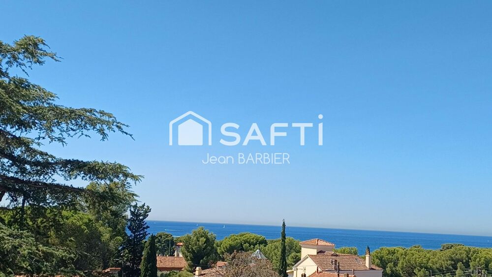 Vente Appartement Sur la commune de Bandol, a cinq minutes a pied des plages, dans une batisse des années 30, haut de villa de 85m² de type 4 avec Bandol