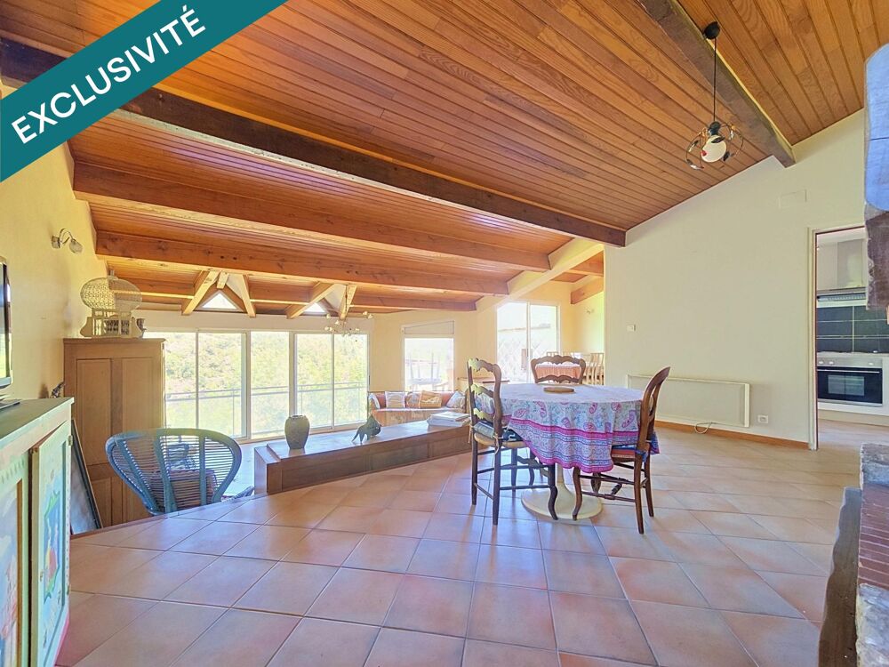 Vente Maison Une maison de village de caractère avec jardin, terrasse et vue dominante absolument exceptionnelle au cœur d'Olargues. Olargues