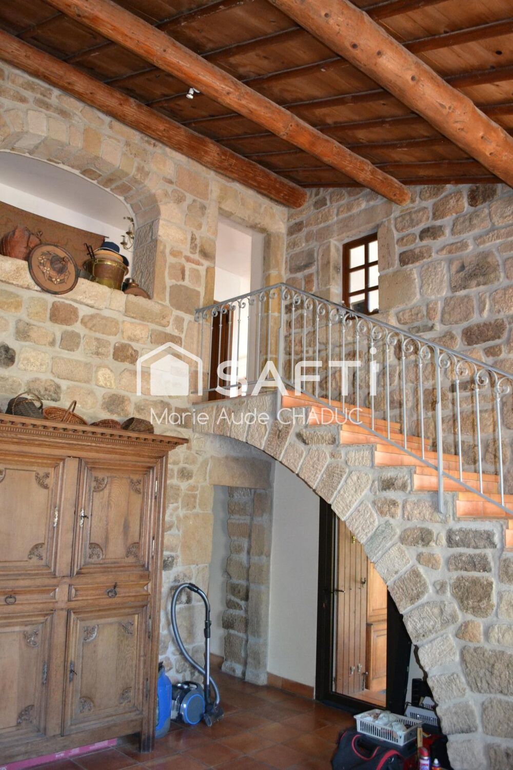 Vente Maison Mas 292m2 avec terrain 4718m2, piscine, calme Payzac