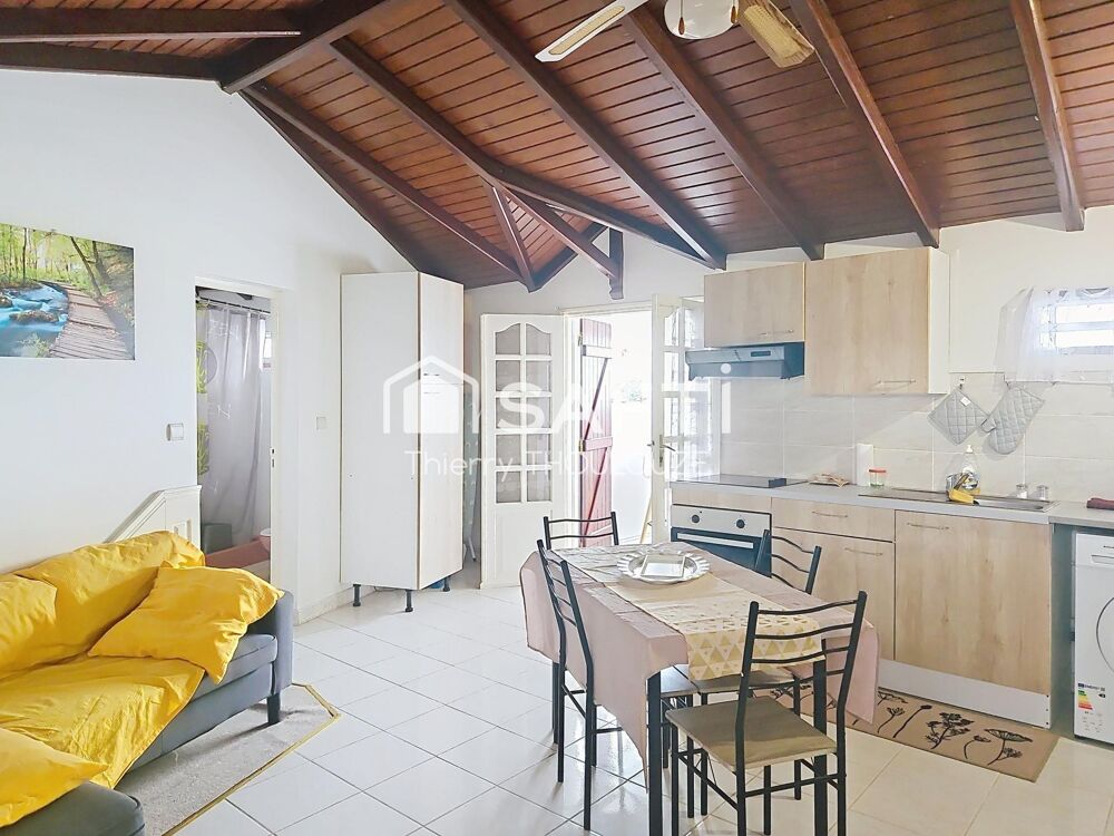 Location Appartement Haut de villa T2 Meublé dans lotissement Lamentin