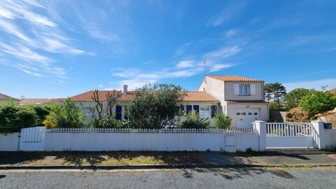   MAISON 150M2 - 4 CHAMBRES - 2 GARAGES - TERRAIN 416M2 Maison - 6 pi�ce(s) - 150 m�