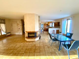  Maison � vendre 4 pi�ces 140 m�