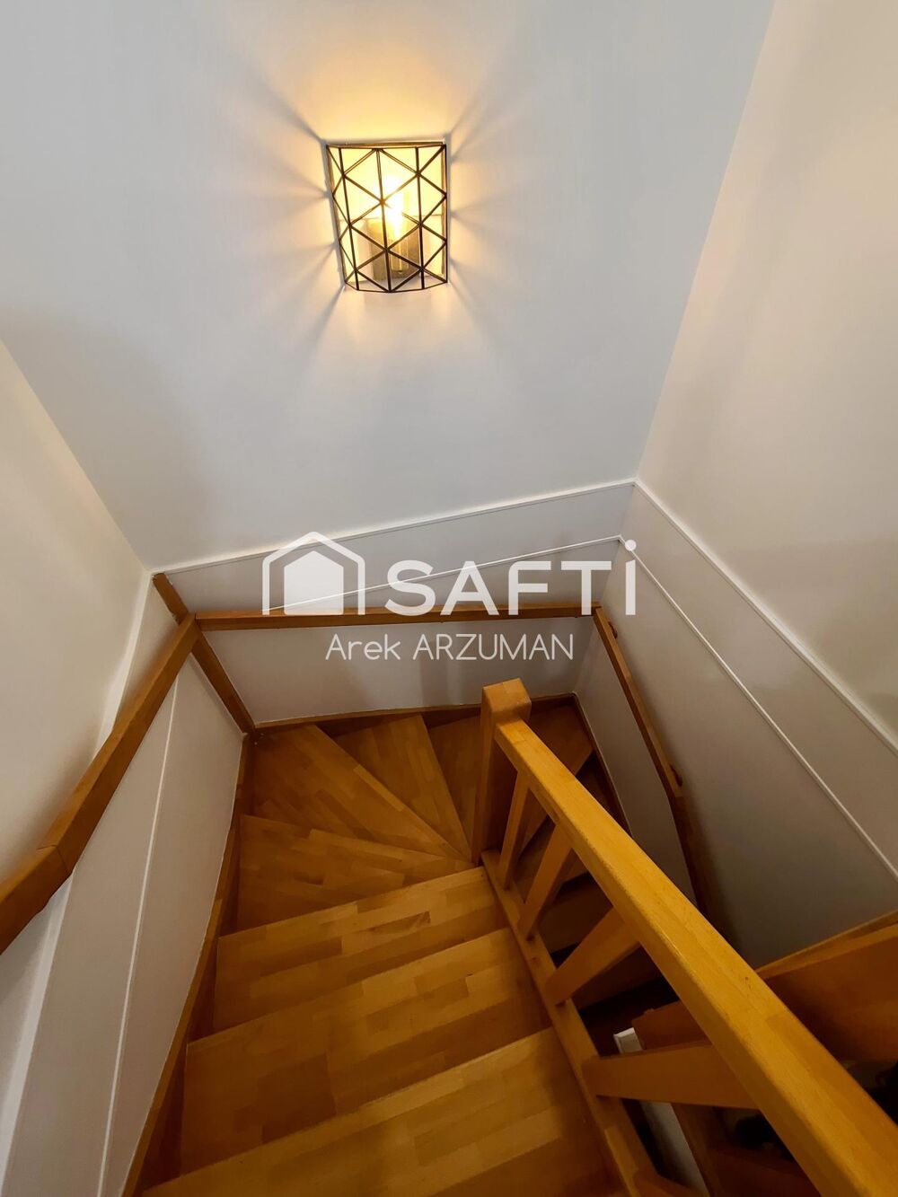 Location Appartement Duplex, balcon vue seine, parking sous-sol Alfortville