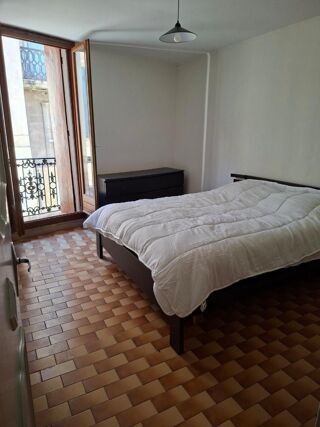  Immeuble à vendre 179 m²