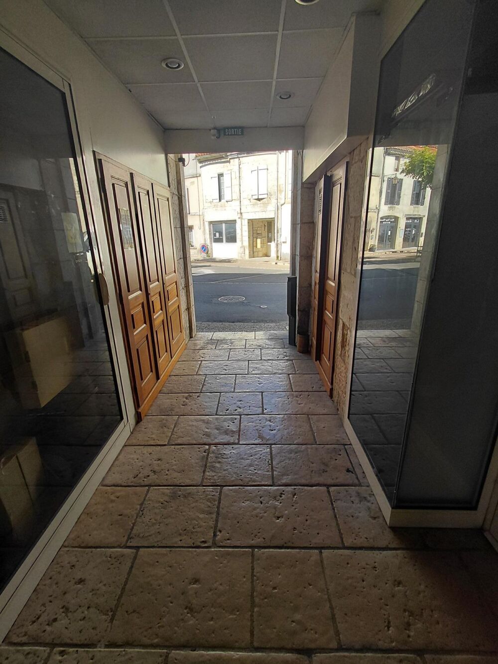 Vente Immeuble Immeuble de rapport 8 lots Place du marché Mareuil Mareuil