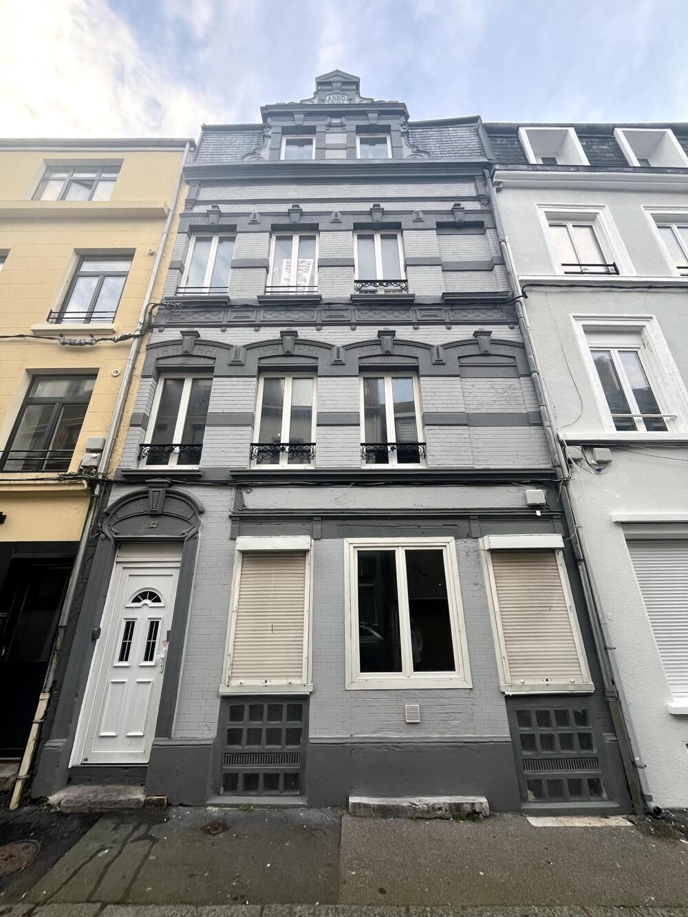 Vente Immeuble Investissez sans attendre : immeuble déjà loué offrant un rendement immédiat et une gestion simplifiée. Boulogne-sur-mer