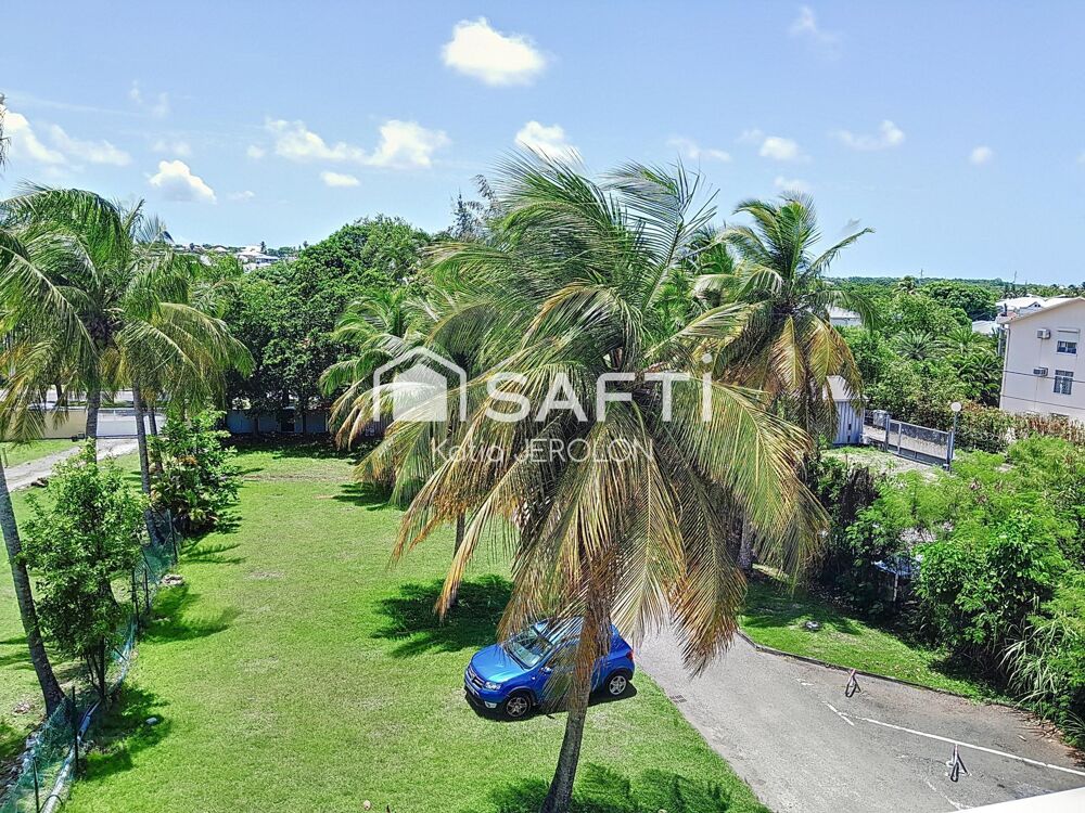 Location Appartement Grand T2 dans résidence sécurisée, eau et EDF à charge locataire Sainte-anne
