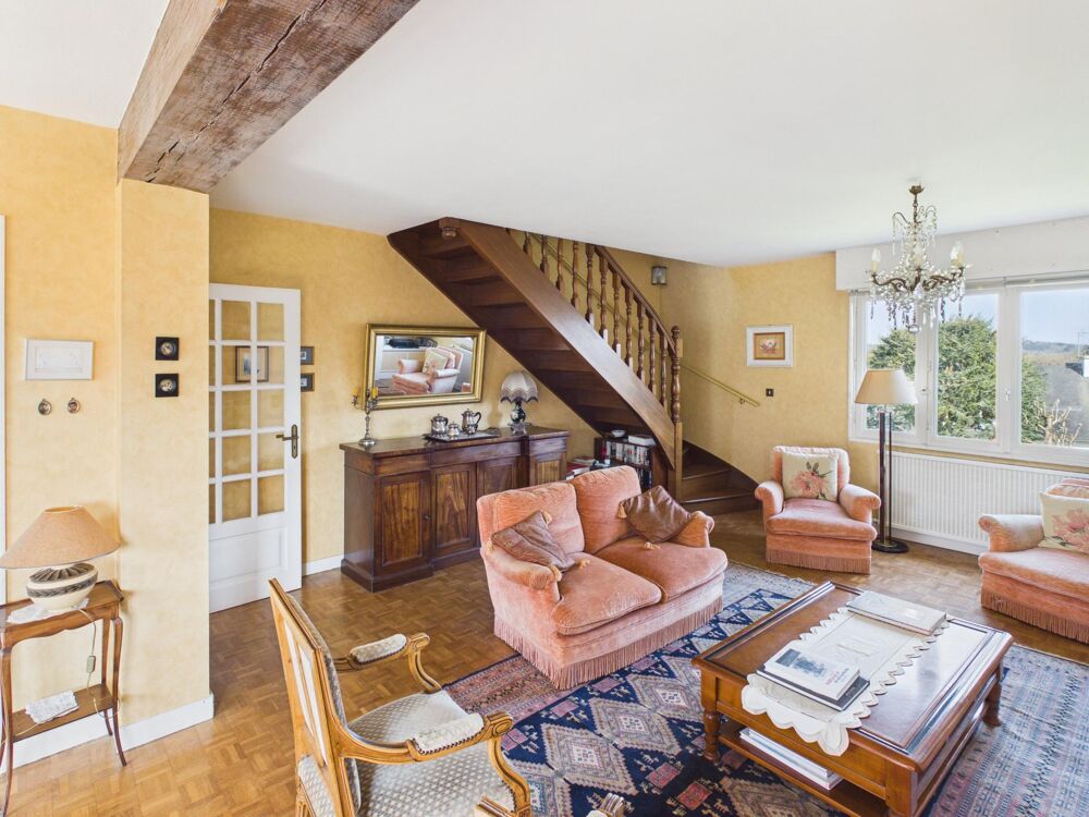 MAISON SAINE ET SOIGNEE. RENOVATIONS RECENTES.