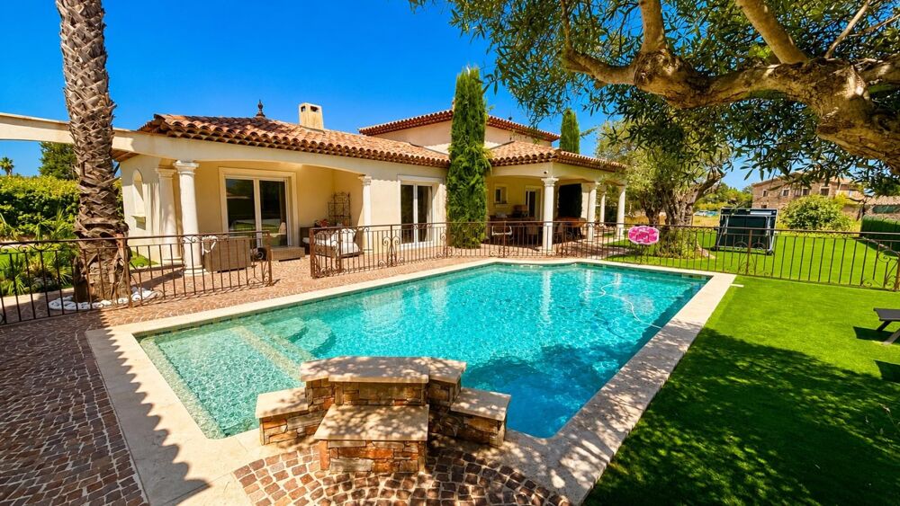 Vente Maison **LE MUY – MAISON FAMILIALE AVEC PISCINE, BEAUX VOLUMES ET VUE DÉGAGÉE** Le muy