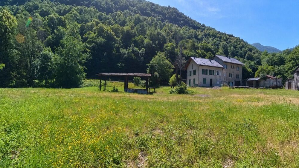 Vente Immeuble Ensemble immobilier Saint-barthelemy-de-sechilienne