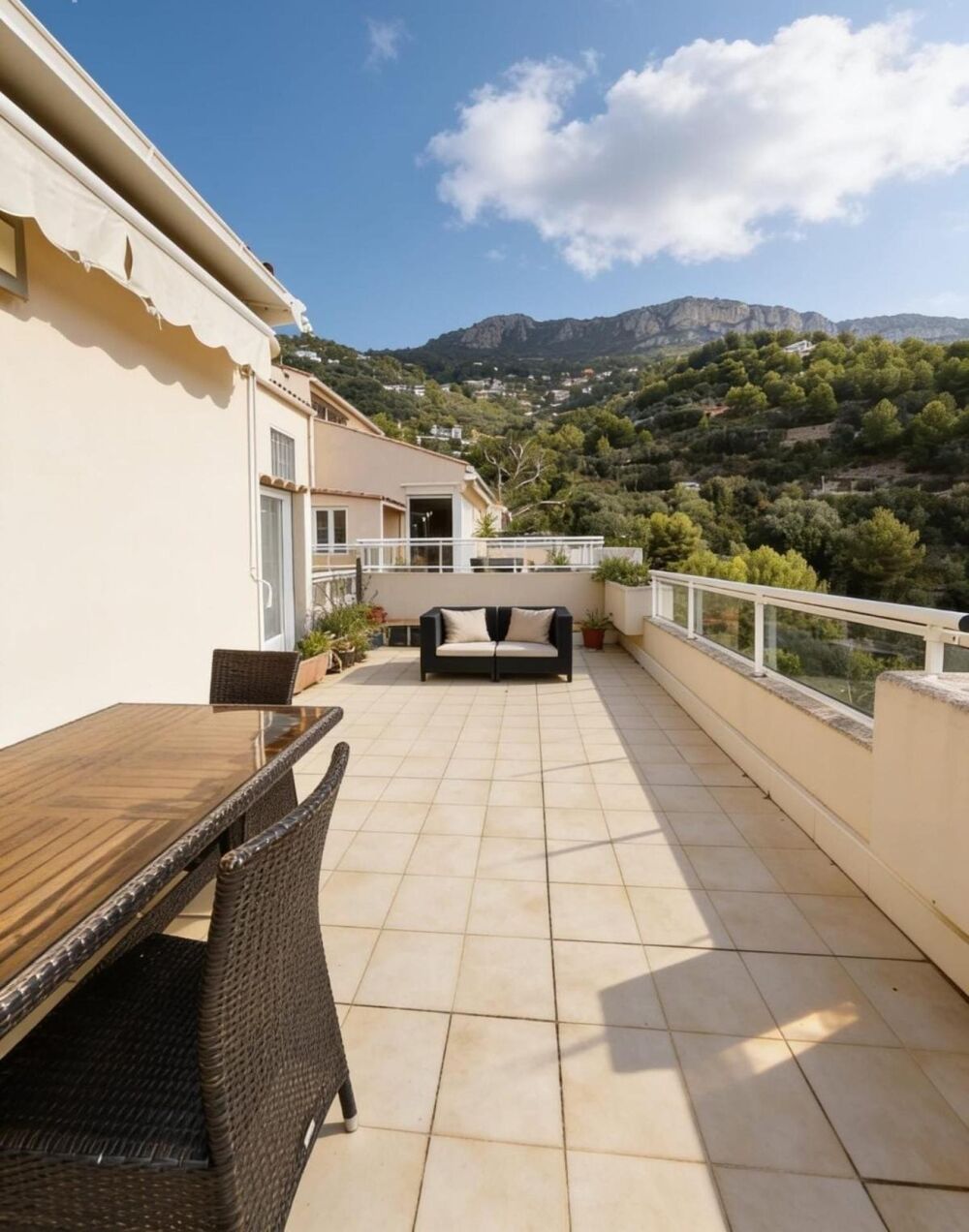 à vendre  Appartement Èze (06360)
