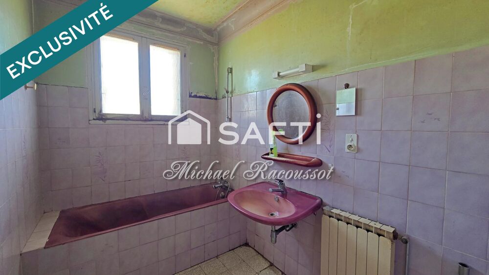 Vente Maison Maison de 100 m² à rénover – 3 chambres – Garages et jardin Saint-laurent-d'andenay