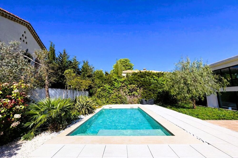 Vente Maison Saint Julien magnifique villa d'architecte 178 m² avec piscine et terrain de 978 m² Marseille 12