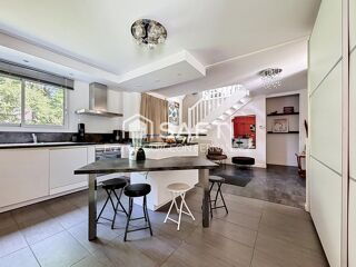  Maison à vendre 8 pièces 210 m²
