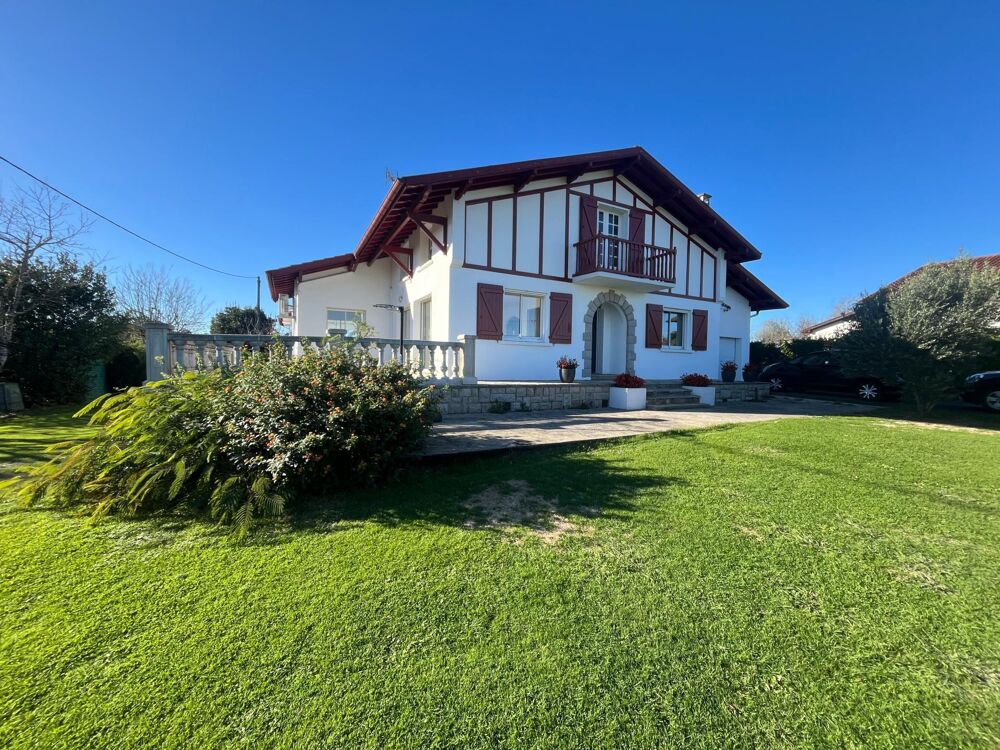 Vente Maison Villa d'exception – Vue Pyrénées, piscine & confort luxe Saint-palais