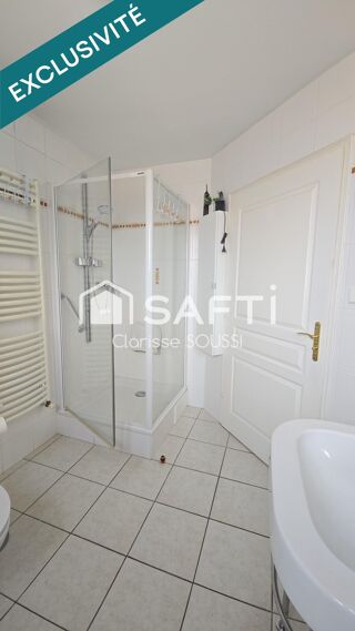 Vente Appartement Superbe T2 avec balcon, cave et garage, proche de la gare et des axes autoroutiers. Mondelange