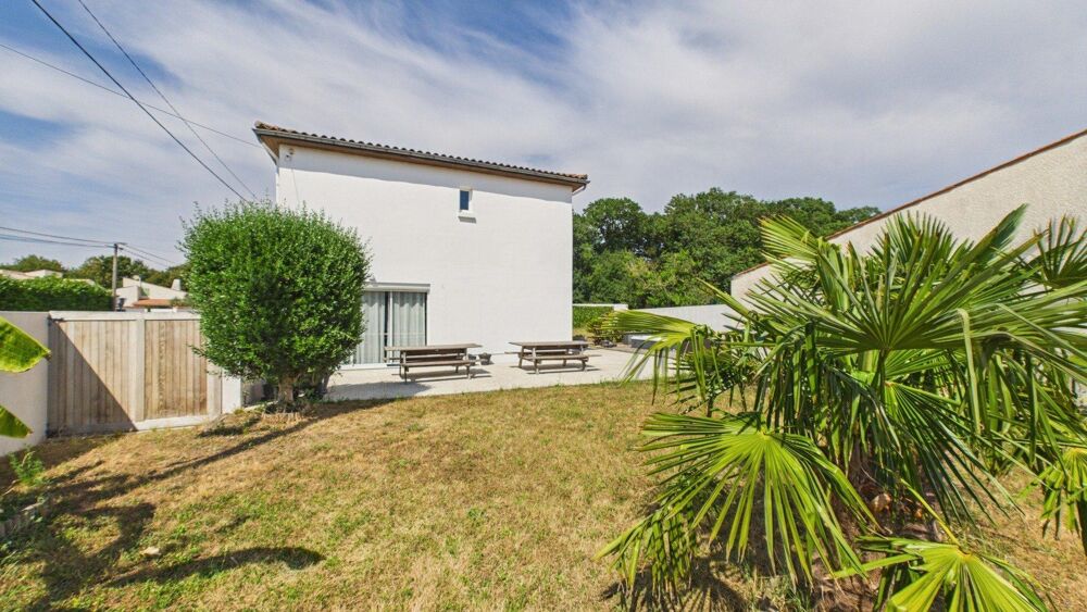 Vente Maison Maison familiale avec jardin et double garage Montroy
