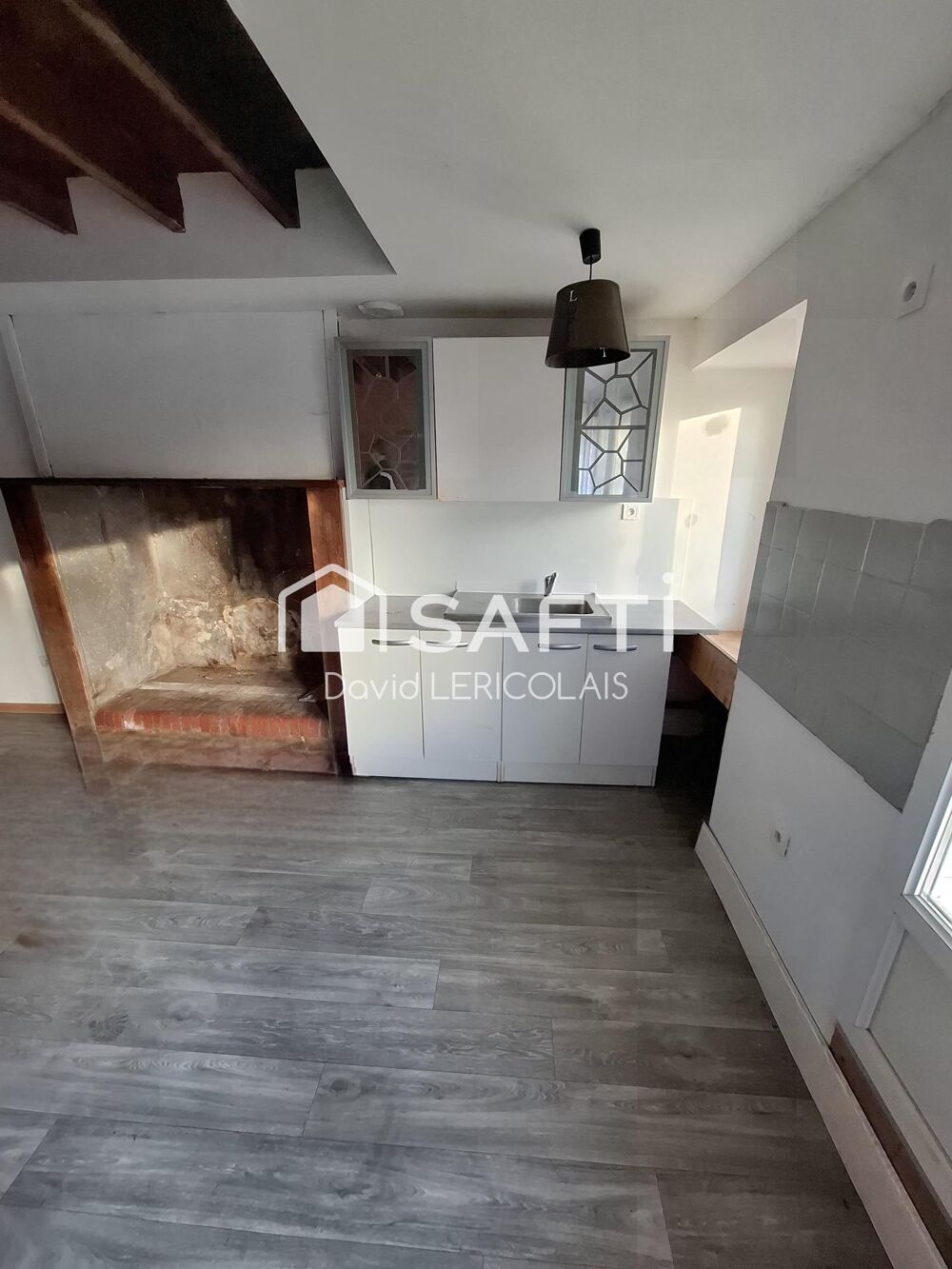 Vente Parking/Garage GRAND GARAGE EN PLEIN BOURG Dangy