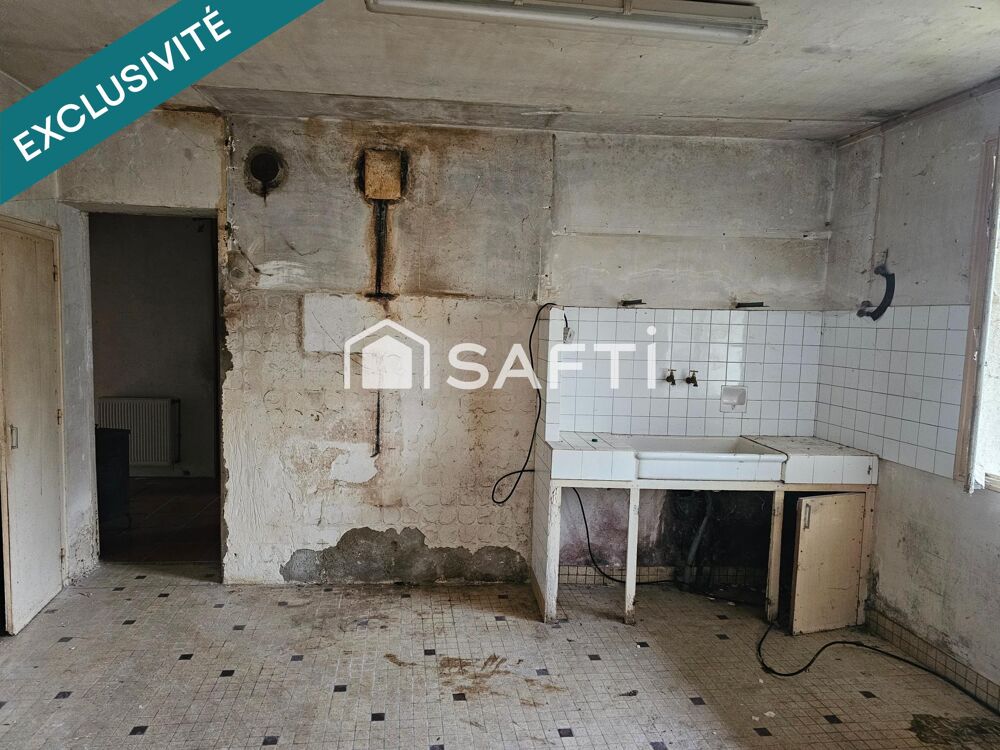 Charmante longère au bord de l'eau avec fort potentiel de rénovation