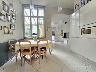  Maison à vendre 9 pièces 360 m²