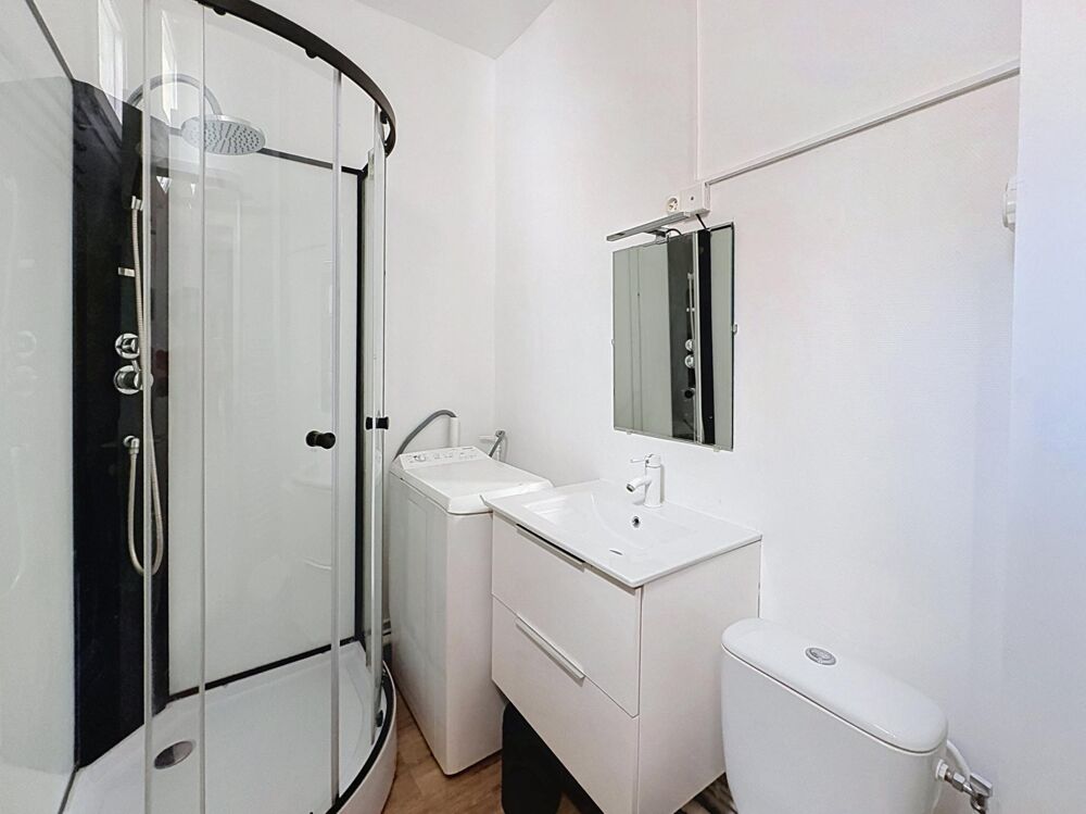 Vente Appartement Appartement entièrement rénové - Vendu meublé et équipé Bordeaux