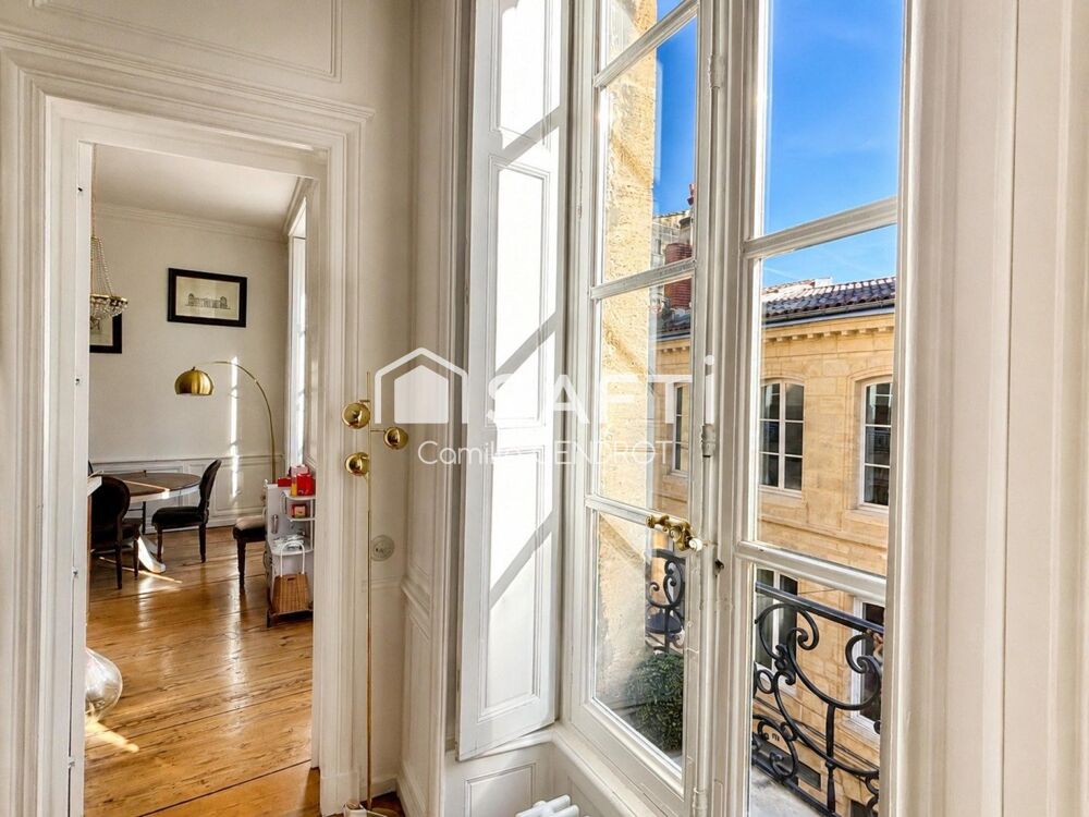 Vente Appartement T4 de caractère, rénové, au cœur des Chartrons Bordeaux