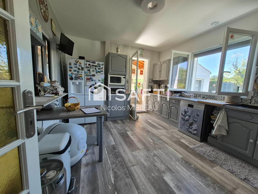 Vente Maison à vendre T5 sur Ecurat Ecurat