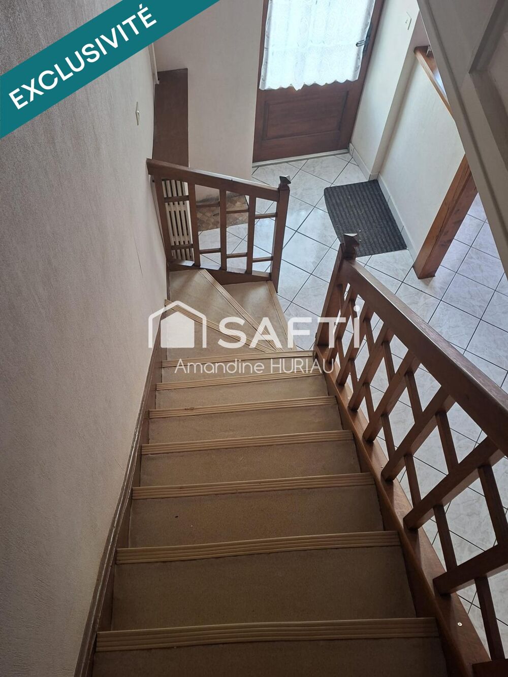 Vente Maison Maison familiale 146m2 à Aigueperse - centre ville - double garage et cour extérieure Aigueperse