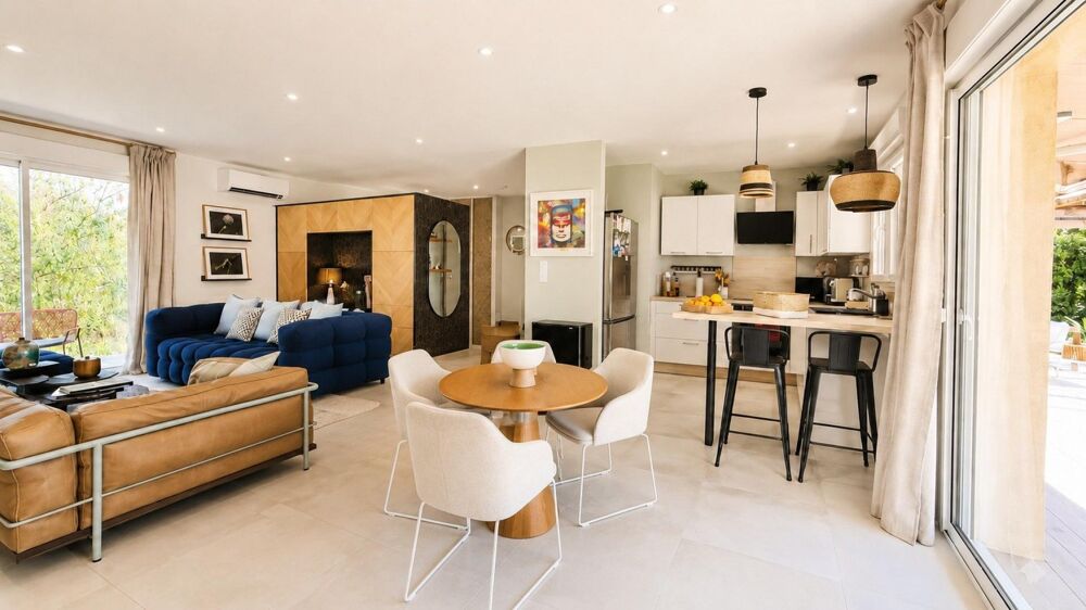 Fréjus  Villa contemporaine de 100 m² avec piscine, vendue meublée