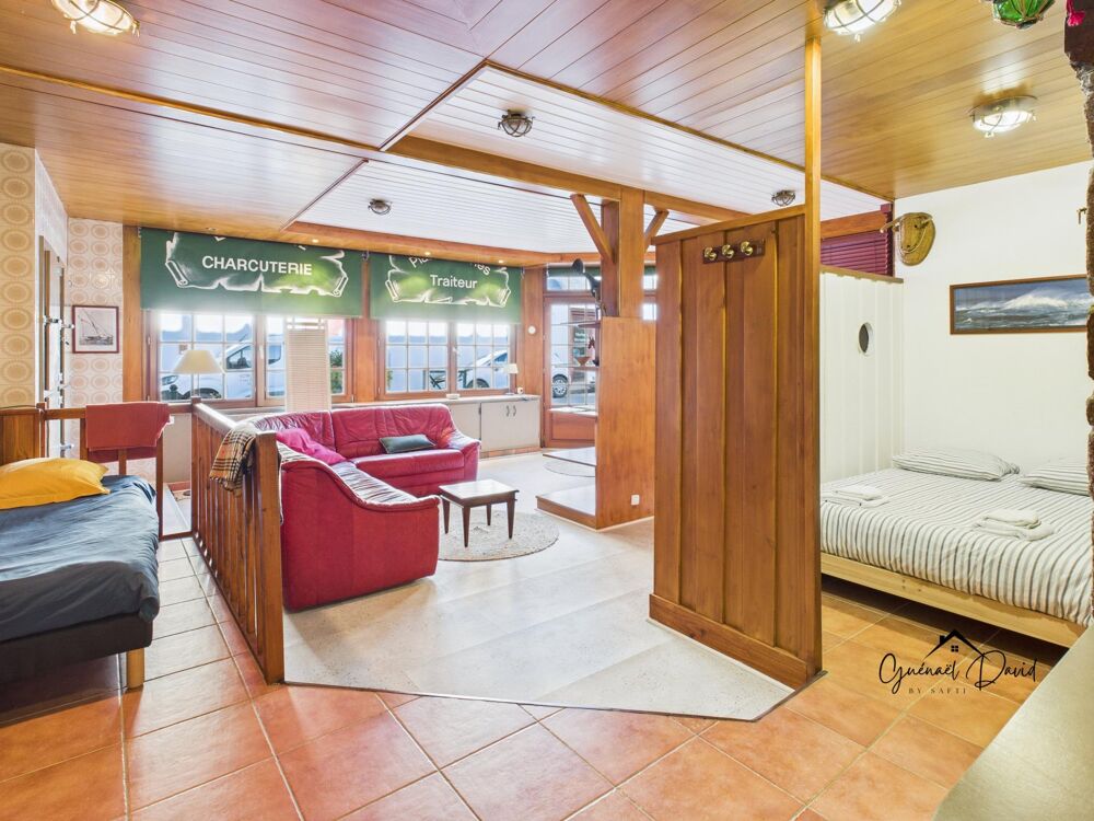APPARTEMENT AVEC COUR EN PLEIN COEUR DU CENTRE HISTORIQUE