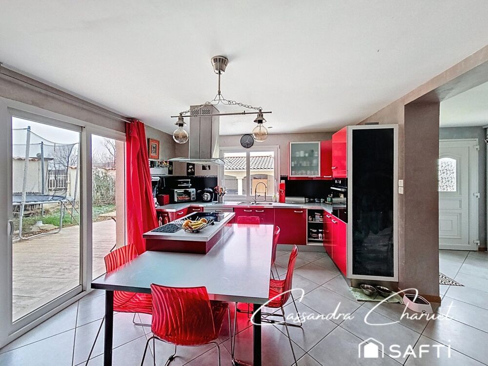 Maison contemporaine avec piscine