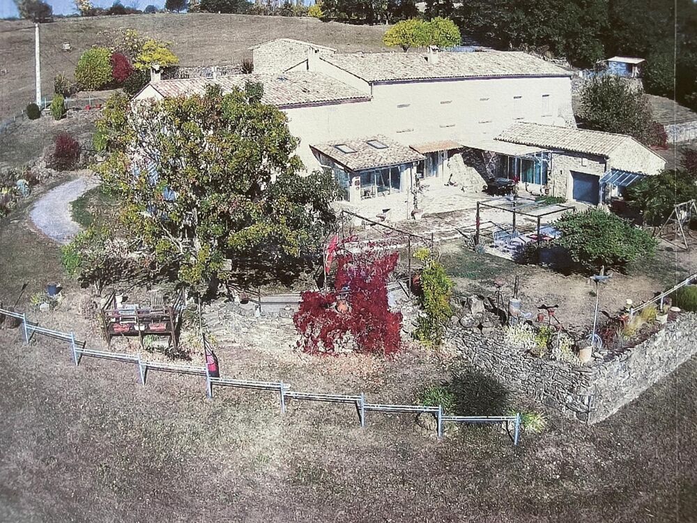Vente Maison Entre Dieulefit et Bourdeaux - Ancienne ferme rénovée sur 13 hectares avec vue panoramique sur les 3 Becs Le poet-celard