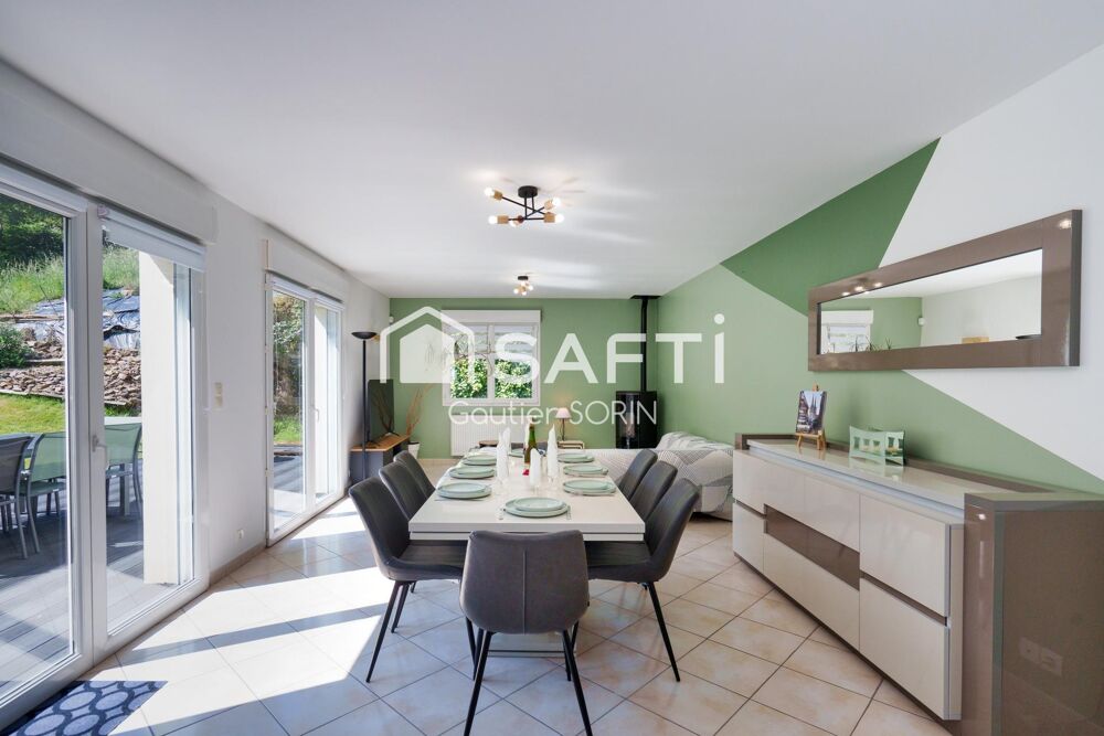 Location Maison Maison contemporaine rénovée de 138 m² – Vie de plain-pied – Jardin paysagé avec ruisseau Quimper
